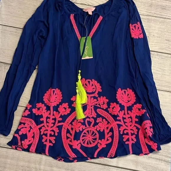 NWT Lilly Pulitzer Willa Embroidered Top Resort Navy - Picture 3 of 4